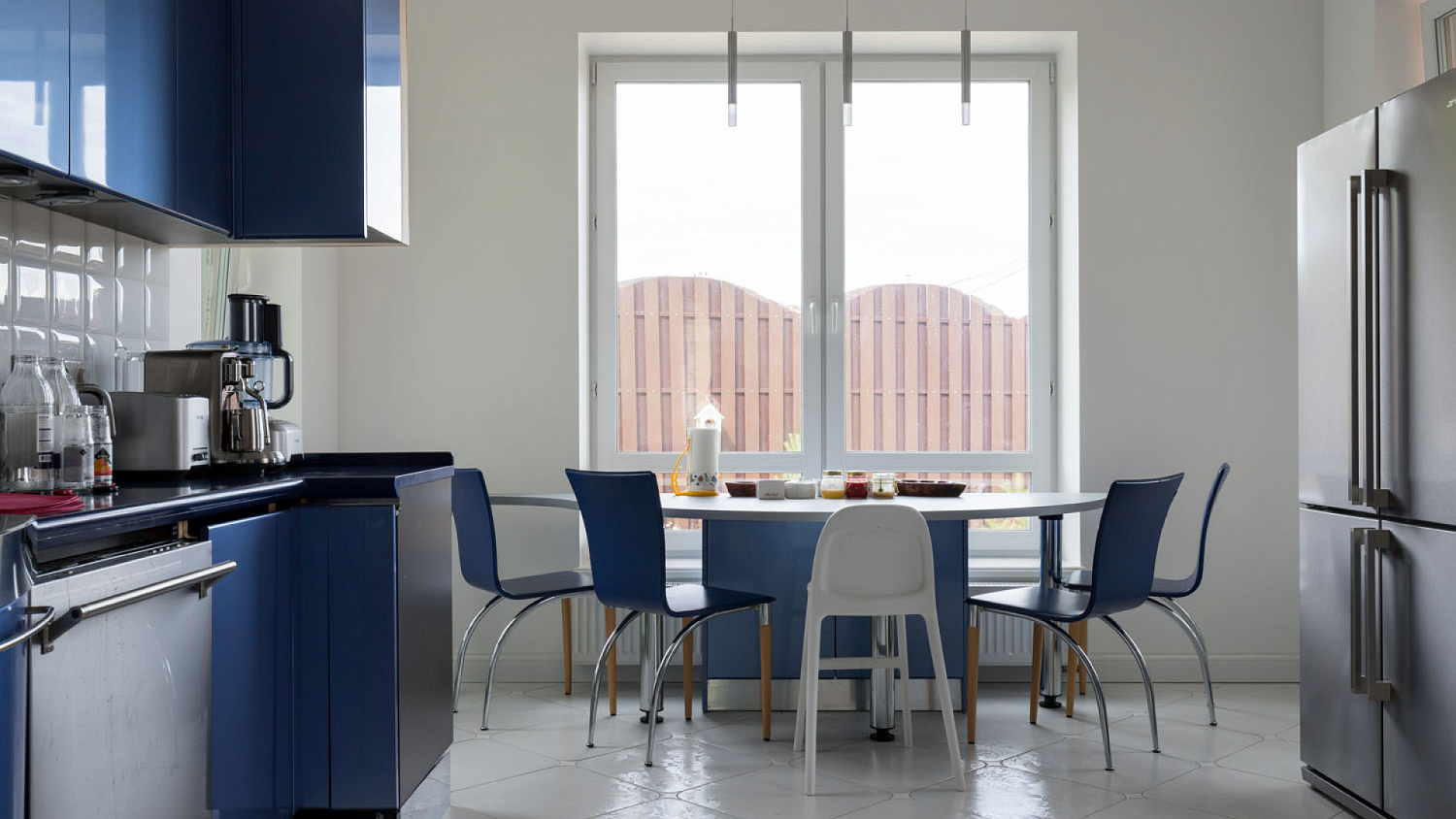Остекление пластиковыми окнами P103